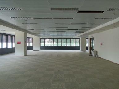 3000平米新疆廣匯石油（合生財富廣場）